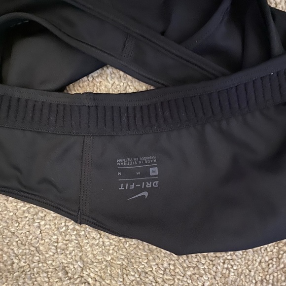 Nike Dri-Fit Sports Bra - Black - size M - Picture 3 of 3